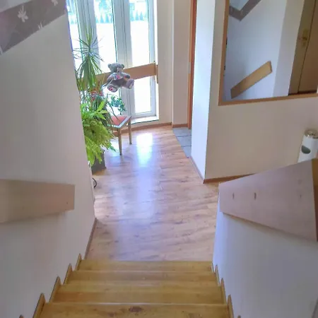 Rezydent モーテル *